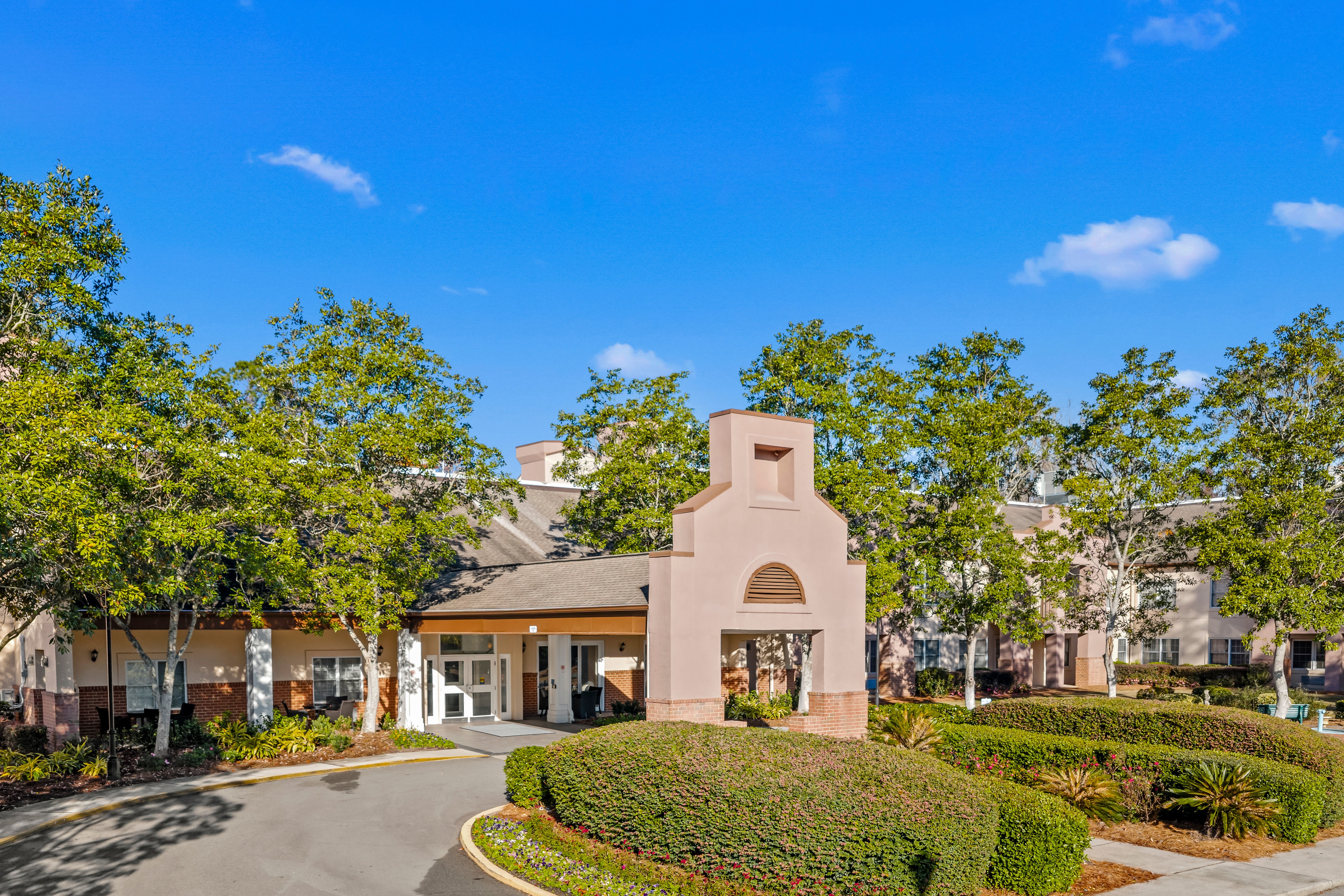 svsq-savannah-square-001 Entrance